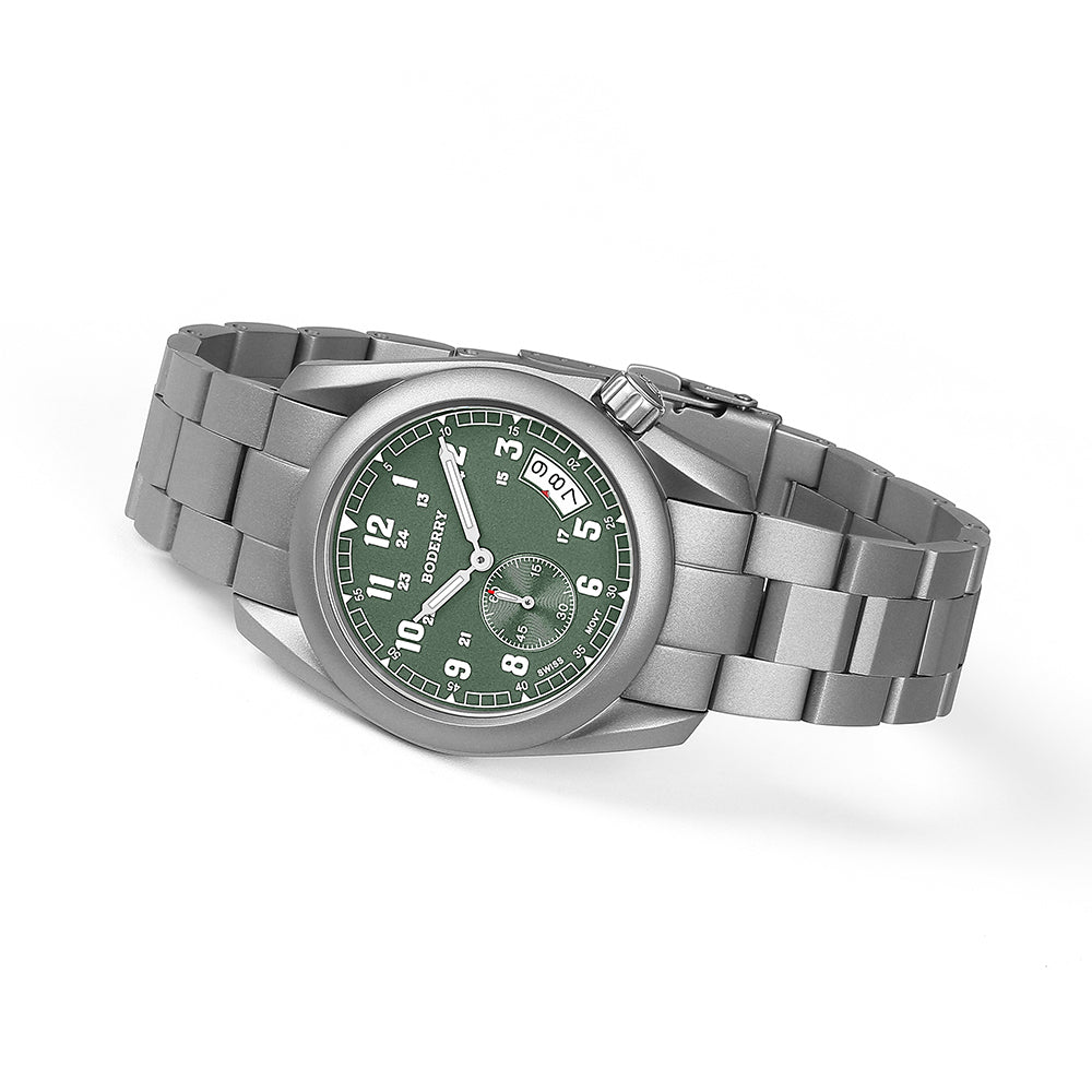 VOYAGER 38 - 100M Waterproof Titanium Field Watch | Green-bracelet